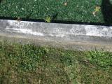 image of grave number 932432